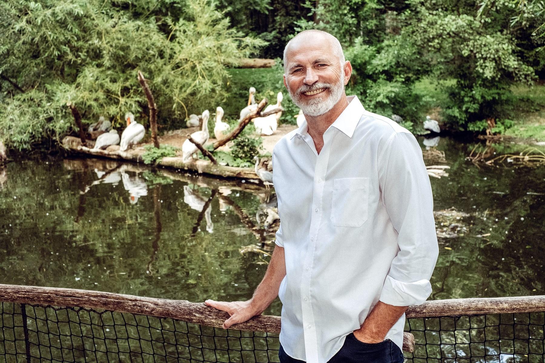 Přednáška: PETR FEJK - JAK SE DĚLÁ ZOO